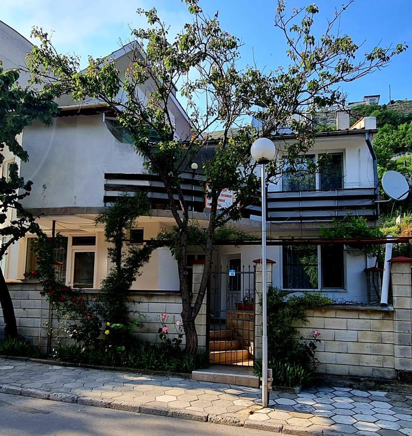 Fema Guest House Balčik Exteriér fotografie