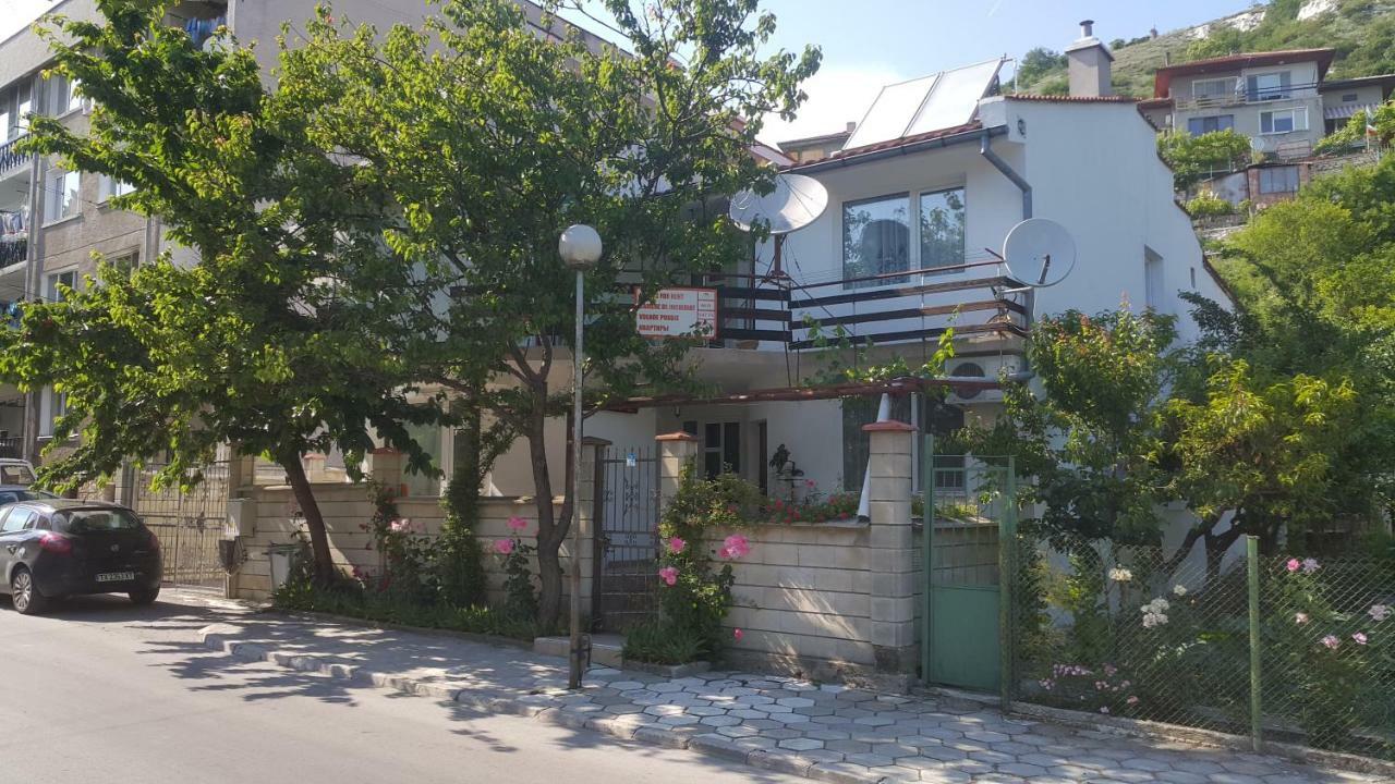 Fema Guest House Balčik Exteriér fotografie