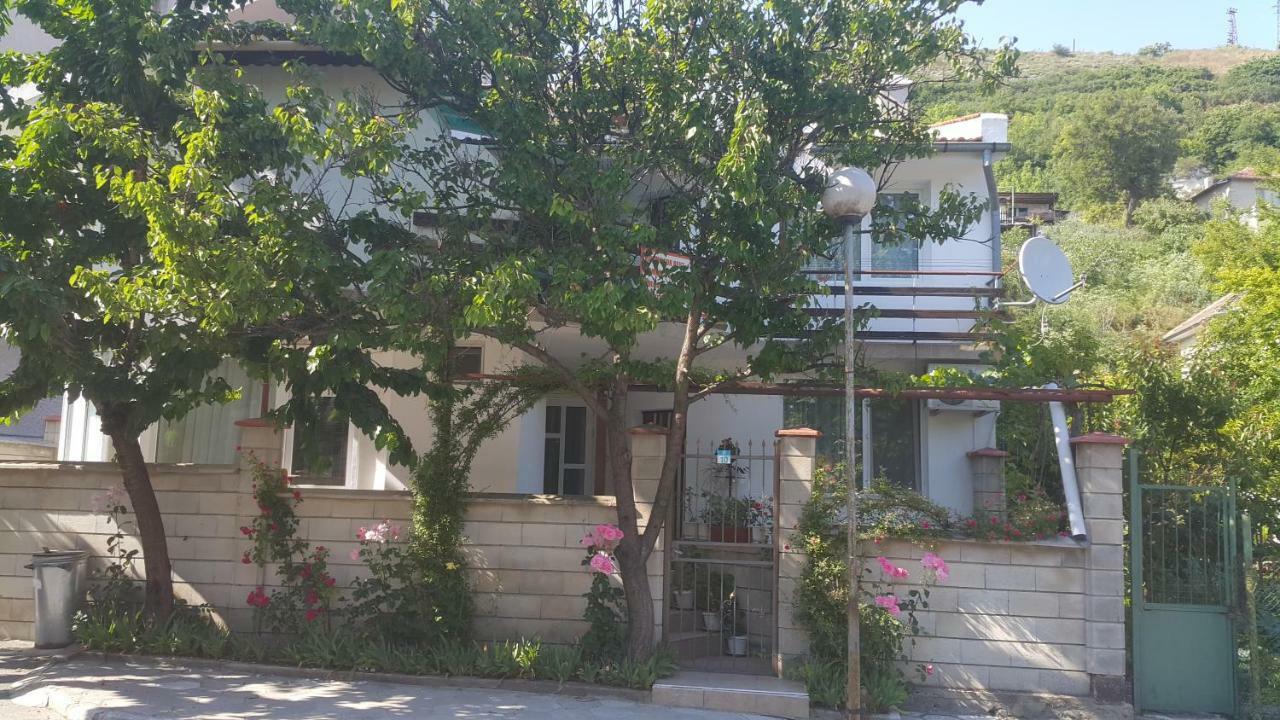 Fema Guest House Balčik Exteriér fotografie
