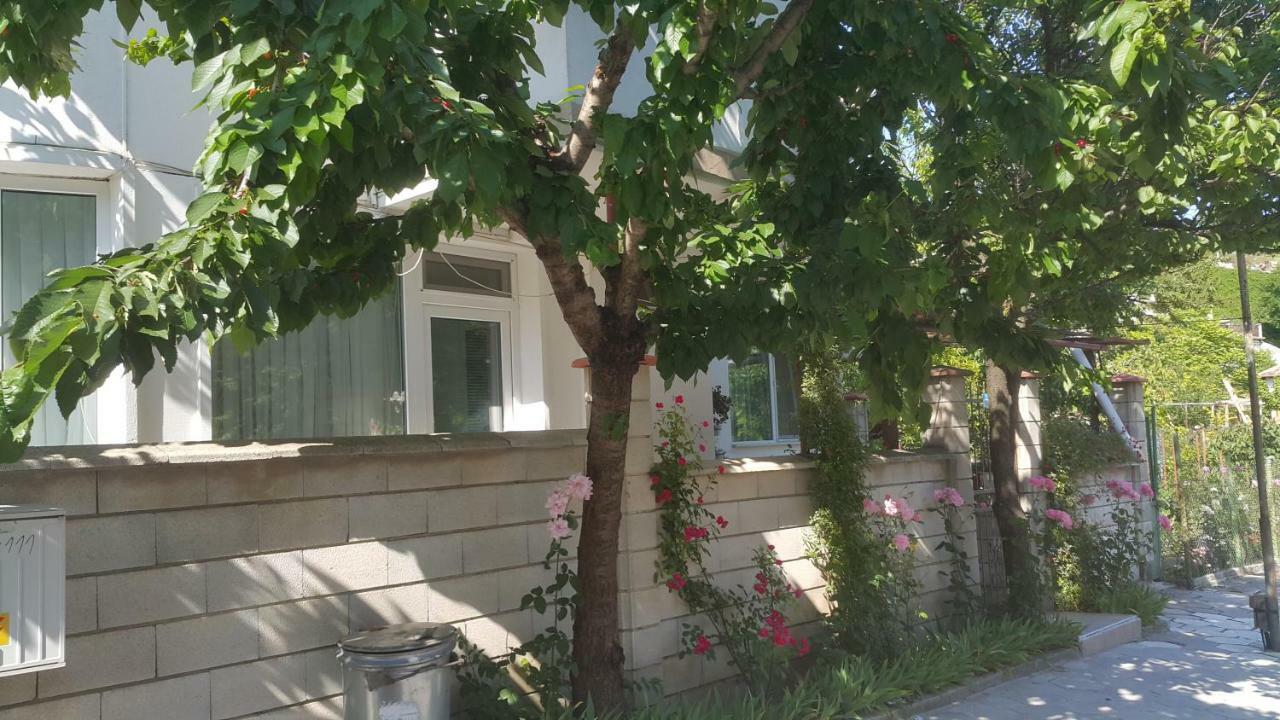 Fema Guest House Balčik Exteriér fotografie