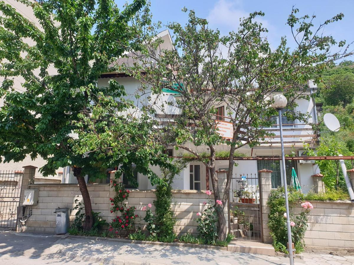 Fema Guest House Balčik Exteriér fotografie